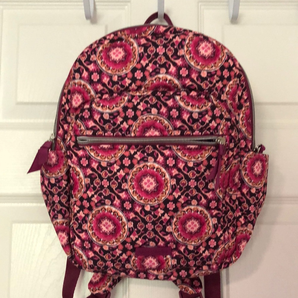 Vera Bradley Small backpack 🎒 Raspberry Medallion 🌺🦋EUC